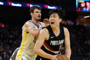 火博体育 -NBA季后赛清晨再迎强敌，深圳男篮豪取连胜，主帅态度——悬念犹存，年轻球员得到机会的简单介绍