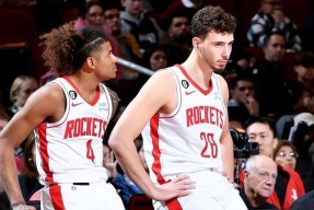 火博app下载 -首位完成里昂25台阶挑战的滑手是